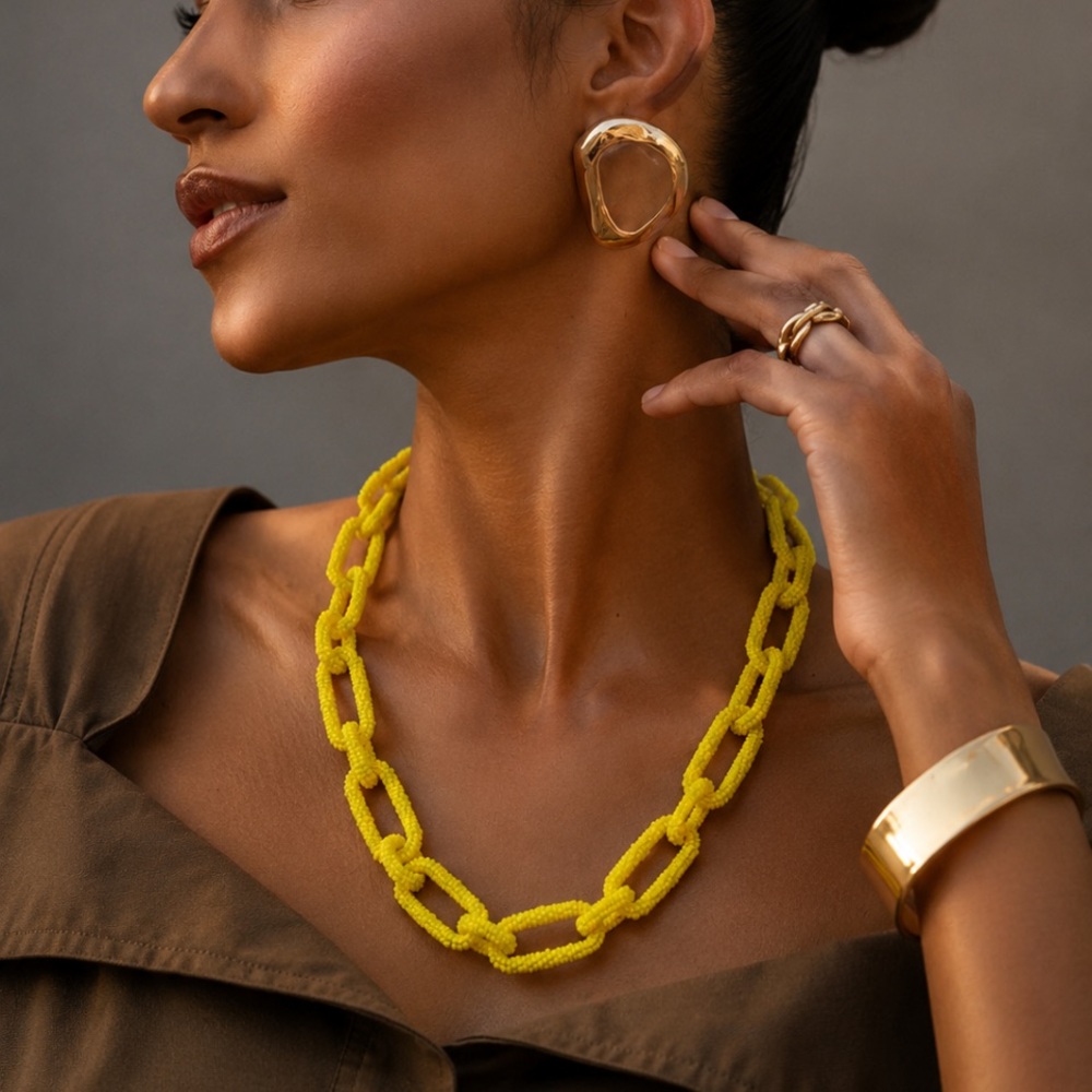 ✨🆕✨Chunky Yellow Seed Bead Chain Link Necklace- 28”